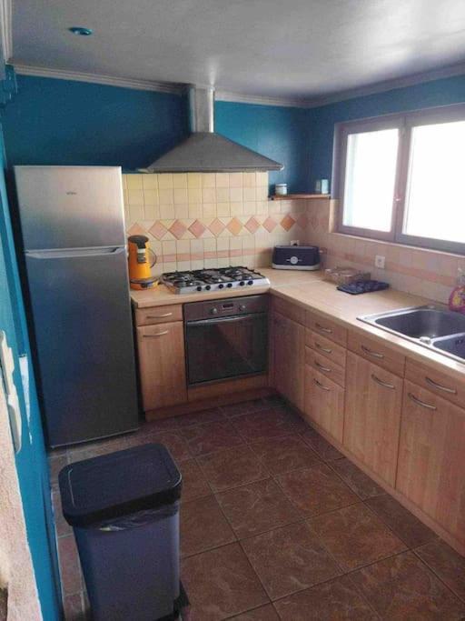 Charmante Maison Atypique En Village Saint-Colombin Екстериор снимка