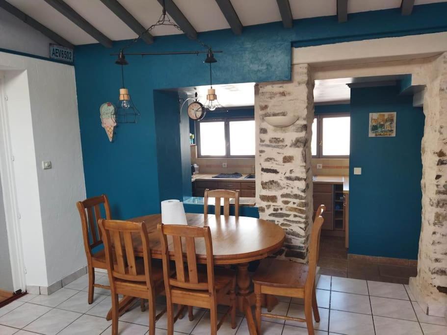 Charmante Maison Atypique En Village Saint-Colombin Екстериор снимка